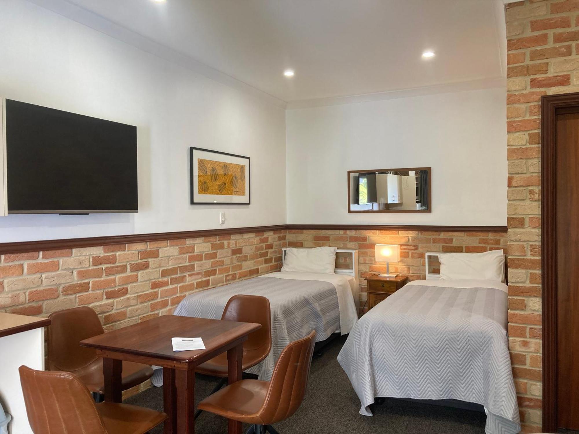 Edge Of The Forest Motel Margaret River Екстер'єр фото