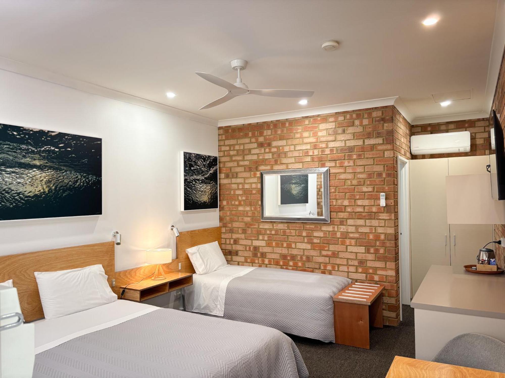 Edge Of The Forest Motel Margaret River Екстер'єр фото